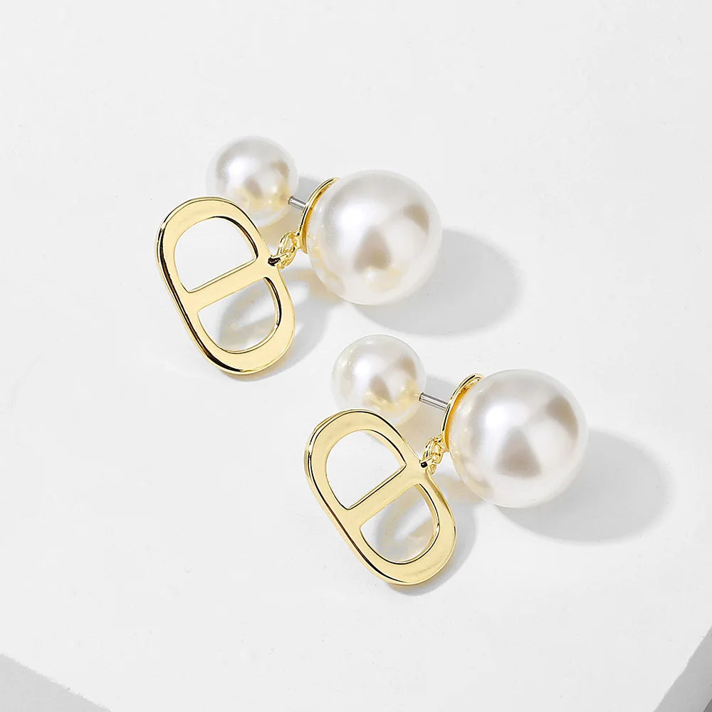 2024 New in Fashion Niche Vintage Stud Earrings Personality Pearl Earrings for Women High-grade Sense Light Luxury Studs Jewelry Leedoar