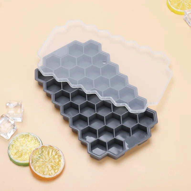 Creative Honeycomb Bear Ice Cube Tray Reusable Silicone Ice Mold cube Maker BPA Free Mould with Removable Lids Kitchen supplies Leedoar