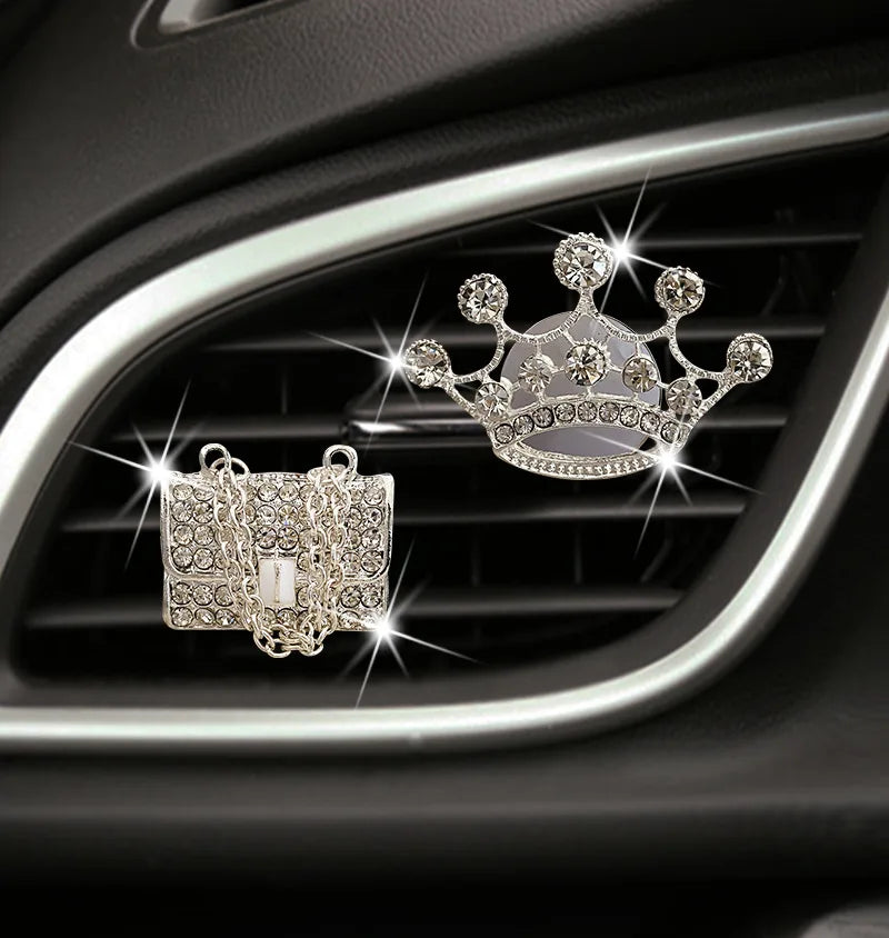 Creative Crown Diamond Cute Bear Car Fragrance Perfume Clip Air Bears Aroma Car Decoration Air Fresher Decoration Accessories Leedoar