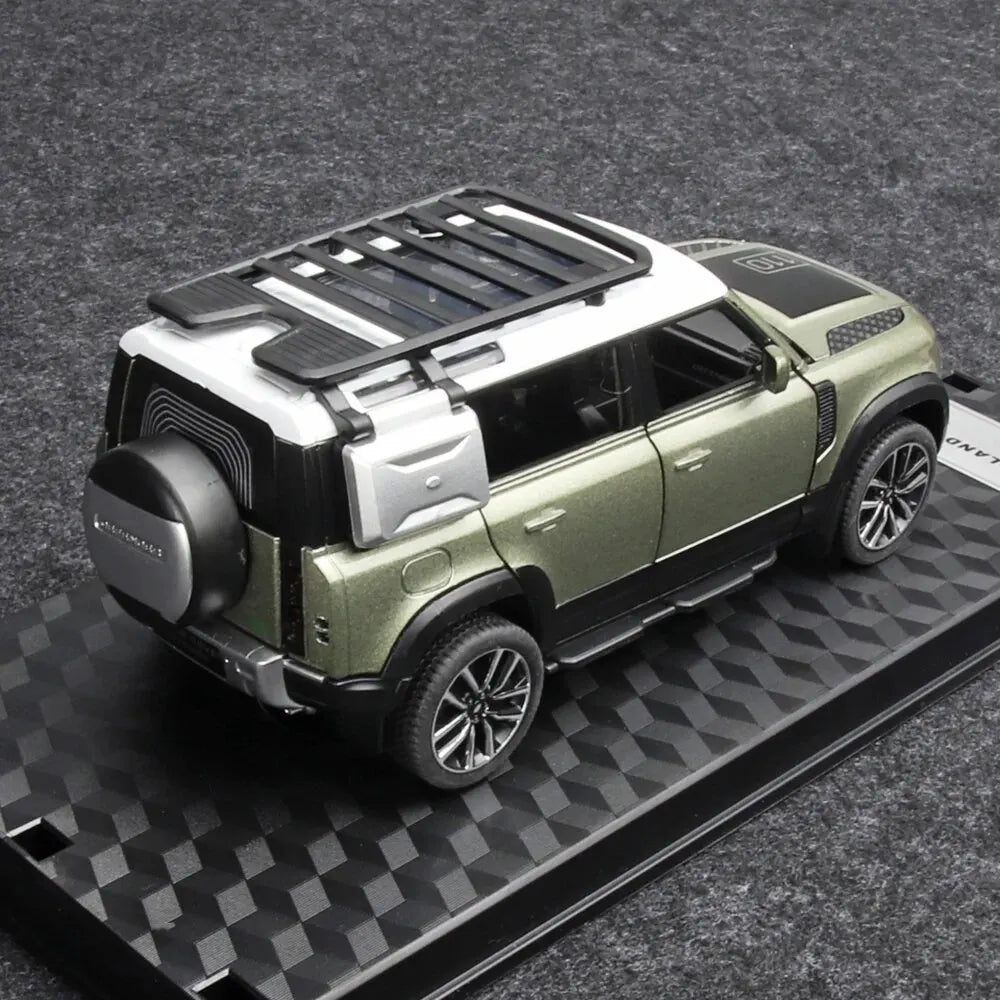 1/32 Diecast Model Car Pullback Vehicle Toy Collection for Land Rover New Defender 110, Gift, with Sound and Light Leedoar