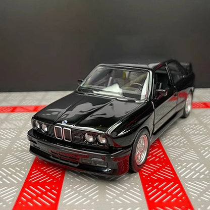 1/36 BMW M3 1987 Alloy Toys Car Model Metal Diecasts Toy Vehicles Authentic Exquisite Interior Pull Back 2 Door Opened Kids Gift Leedoar