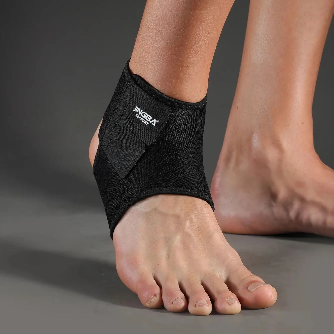 1 Piece Adjustable Neoprene Ankle Support for Running Basketball Leedoar