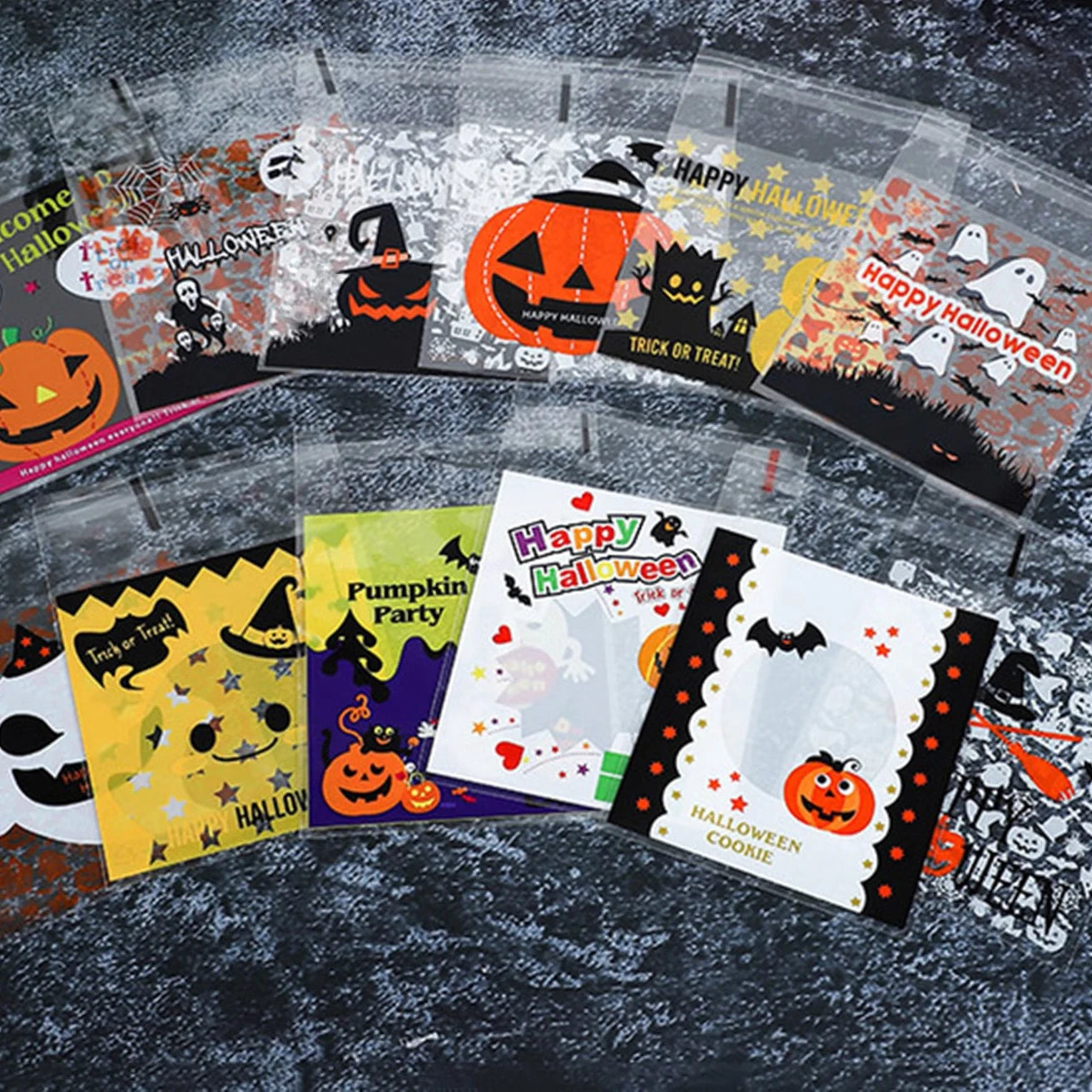 100Pcs -Halloween Candy Self-adhesive Bags Pumpkin Party Ghost Snowflake Cookie Packaging Bags Baking Self-sealing Bag Leedoar