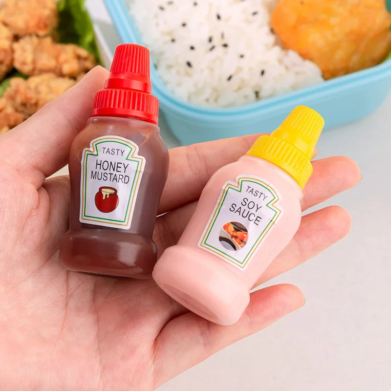 10pcs Mini Portable Sauce Bottle Portable Salad Sauce Tomato Sauce Seasoning Plastic Split Bottle Leedoar