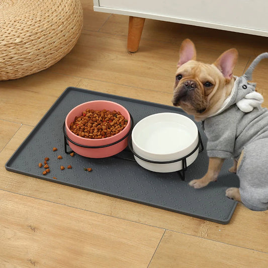 1 alfombrilla de silicona para comer para mascotas, con diseño de huellas de patas, a prueba de fugas y derrames, fácil de limpiar, para gatos y perros. 