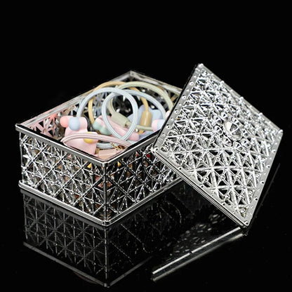 2 PCs Mini Treasure Storage Jewelry Box Prata-cor Hollow Flower Pattern Caixas de jóias para colar Brinco Anel 