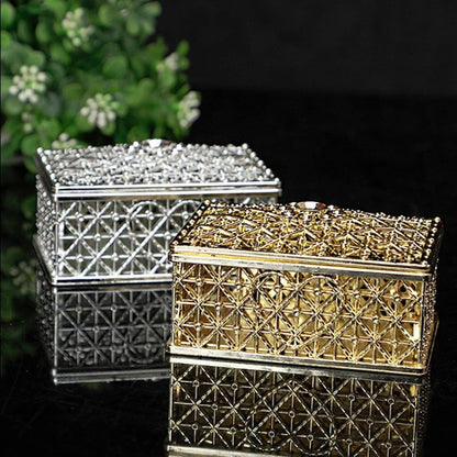 2 PCs Mini Treasure Storage Jewelry Box Prata-cor Hollow Flower Pattern Caixas de jóias para colar Brinco Anel 