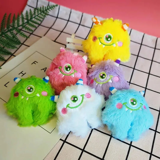 2 Pieces Big Eyed Monster Keychain Random Color Single Eyed Beast Plush Pendant Leedoar