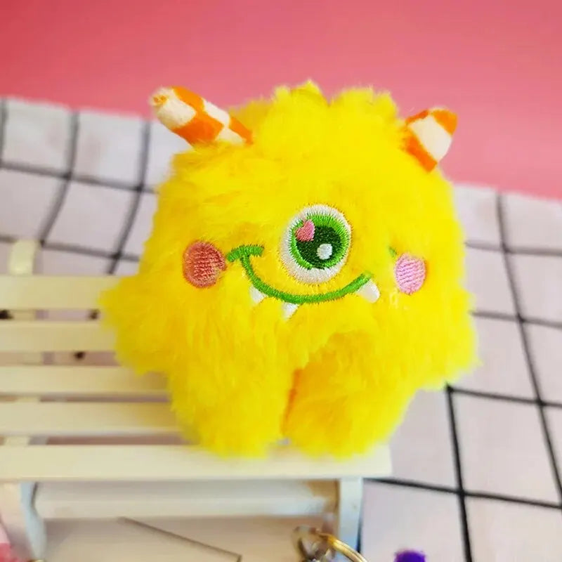 2 Pieces Big Eyed Monster Keychain Random Color Single Eyed Beast Plush Pendant Leedoar