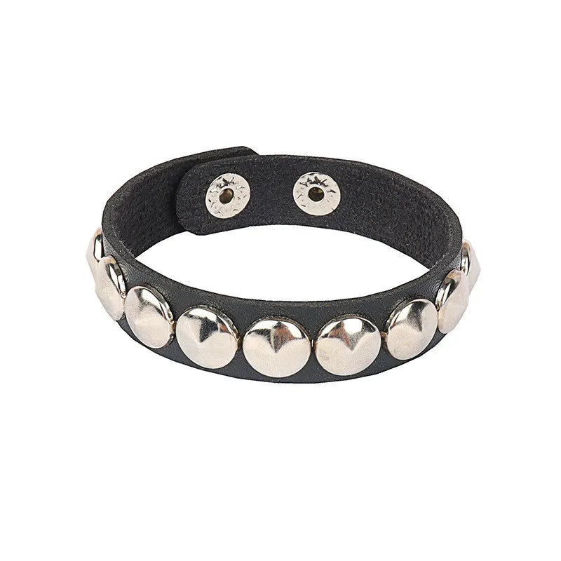 Pulsera de cuero sintético con tachuelas, estilo punk, con remaches de púas, color negro, ajustable, 2024 