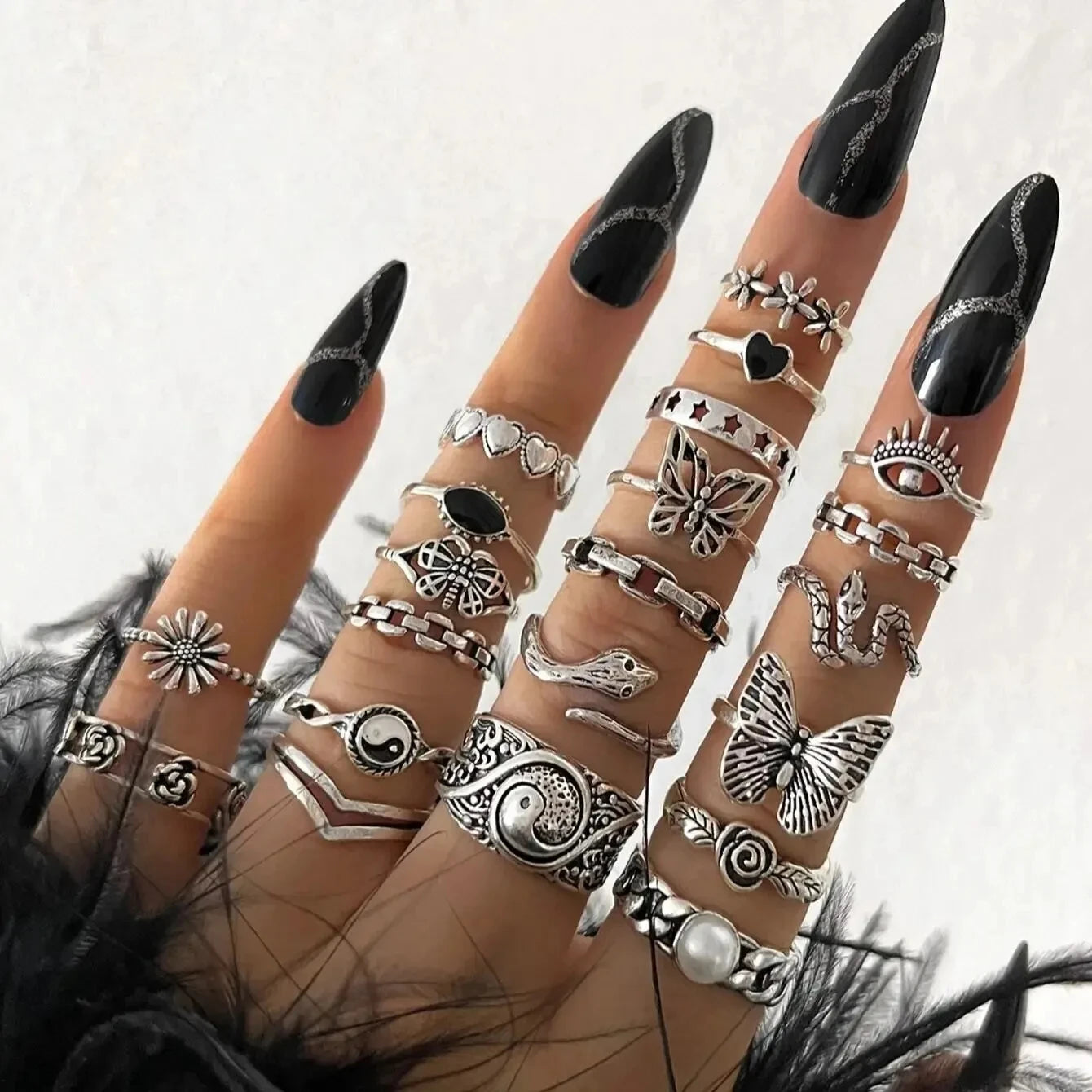 21pcs Set Punk Style Butterfly Heart And Tai Chi Design Multi-element Snake Rings Set Leedoar