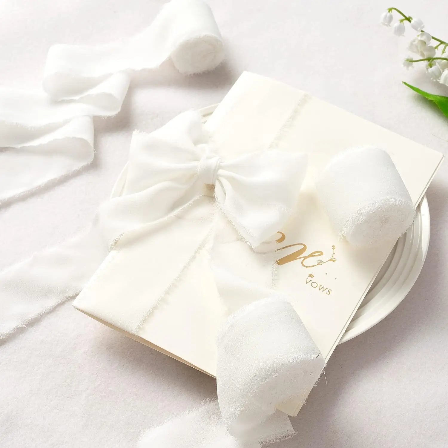 3 rolls of 5-meter white chiffon ribbons for wedding invitations, bridal bouquets, gift boxes, bow decorations Leedoar