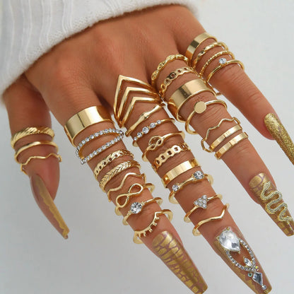 30 anillos apilables elegantes con diseño de infinito, cadena y nudo con incrustaciones de diamantes de imitación dorados, accesorios para fiestas y atuendos diarios 