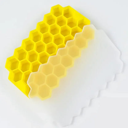 37 Compartment Honeycomb Ice Compartment Molds Jelly Ice Cube Tray with Lid Honeycomb Ice Cube Ice Box Moulds Leedoar