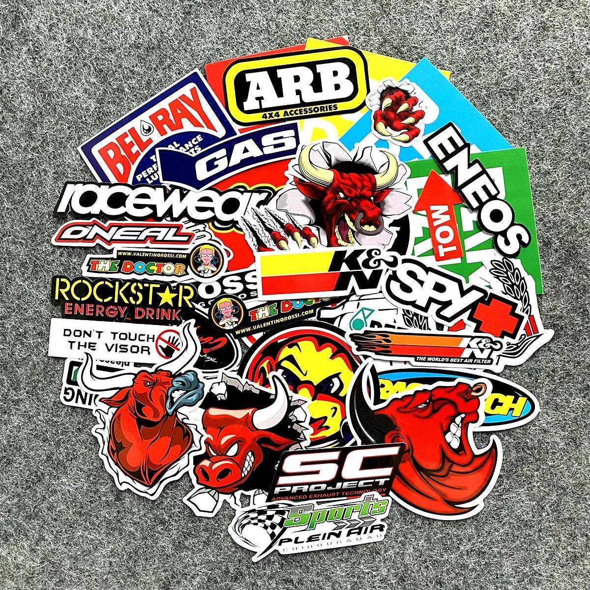 40PCS/Lot Random Motorcycle Stickers Decals Car Bike Helmet Tank Racing Sponsor Logo For Honda Yamaha Kawasaki Suzuki KTM BMW Leedoar