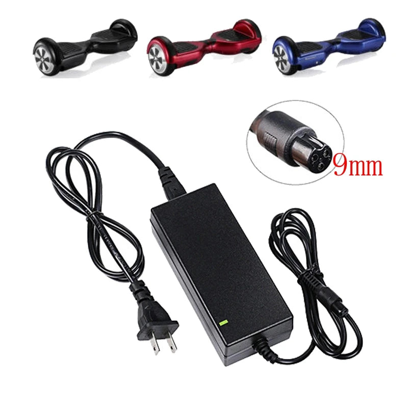 Carregador de bateria de lítio universal 42V 2A para scooter de autoequilíbrio Hoverboard 36V 100-240V AC Adaptador de fonte de alimentação UE EUA 