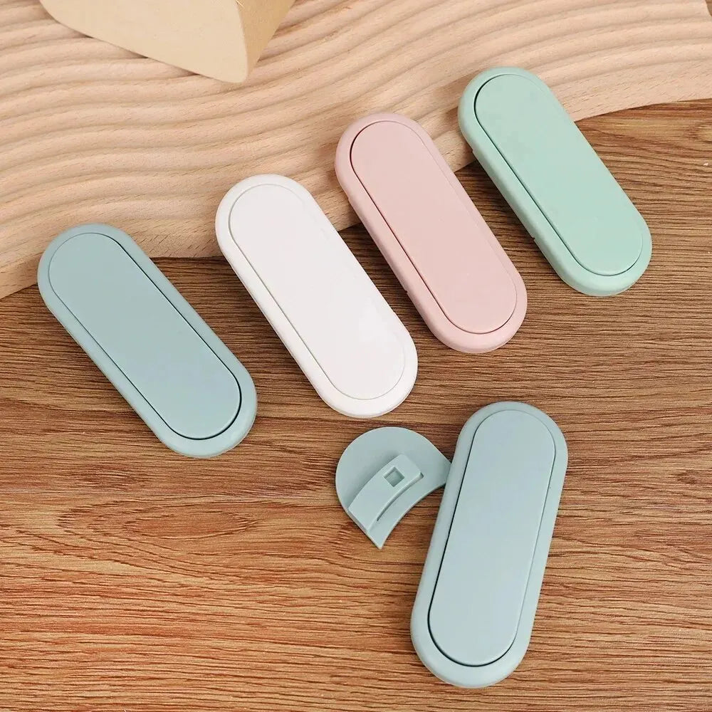 5-Pack Children's Drawer Safety Latch; Cabinet Door Protection Baby Anti Pinch Hand Invisible Lock; Opposite Door Wardrobe Lock Leedoar