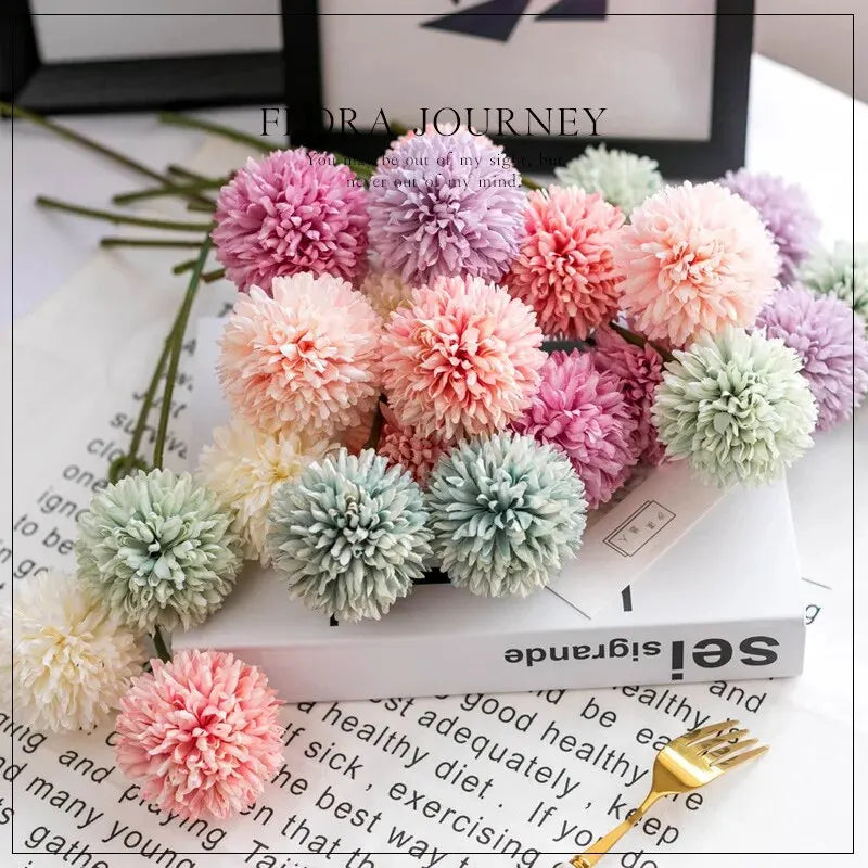 5pcs Artificial Dandelion Flowers, Fake Hydrangea Bridal Wedding Bouquet, Home Garden Party Wedding Decor, Winter Christmas Home Leedoar