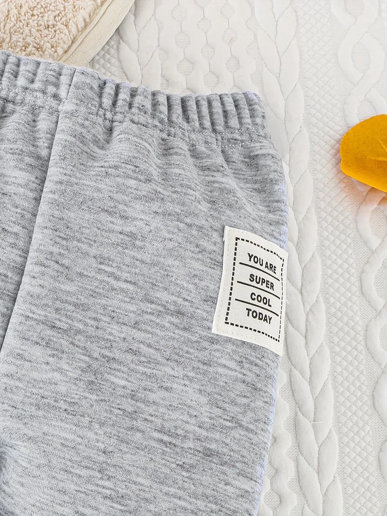 Autumn and Winter Baby Boys Casual Sports Plus Fleece Solid Color Loose Pants Warm Comfortable Fashion Baby Girls Pants Leedoar