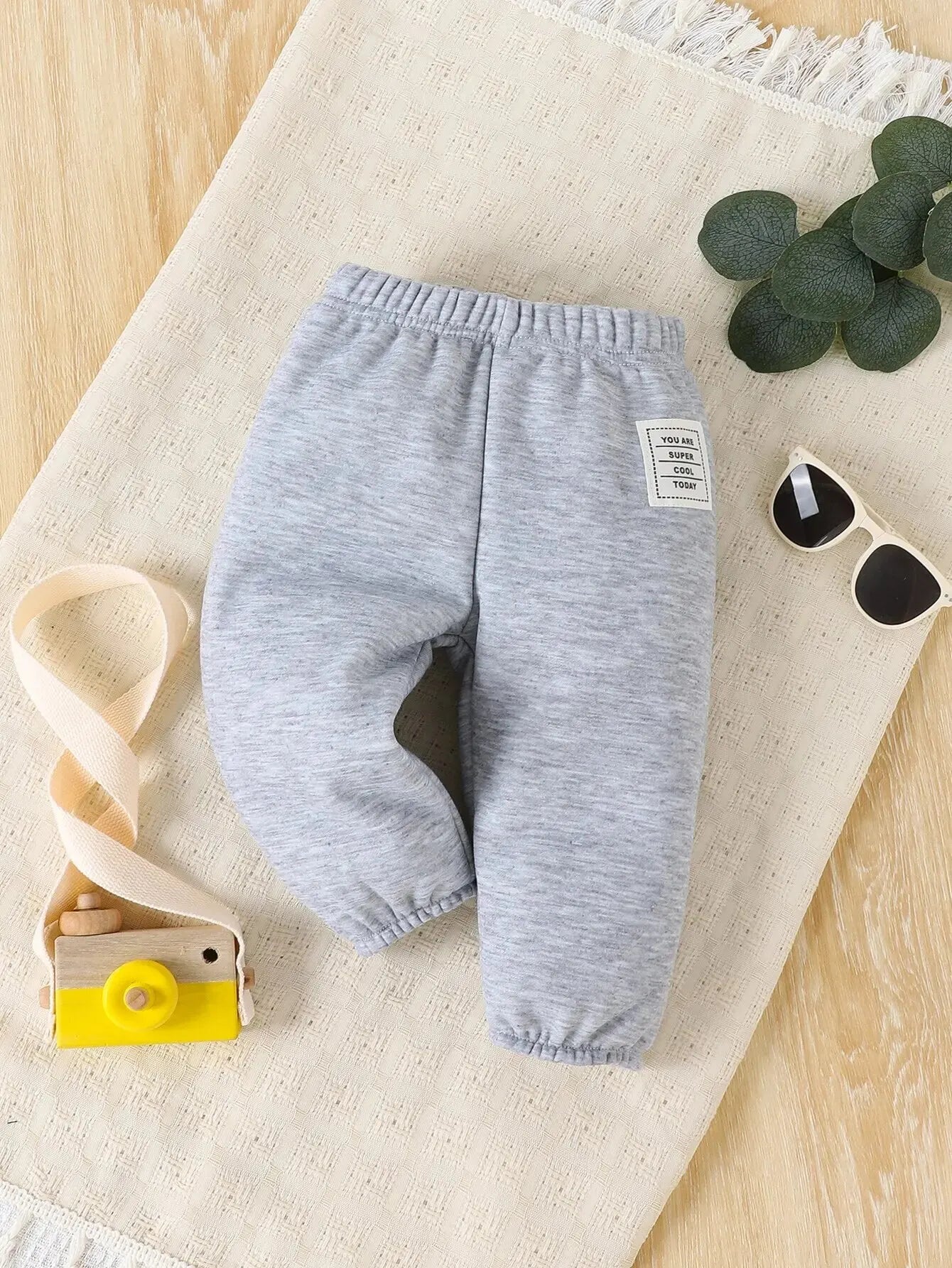 Autumn and Winter Baby Boys Casual Sports Plus Fleece Solid Color Loose Pants Warm Comfortable Fashion Baby Girls Pants Leedoar