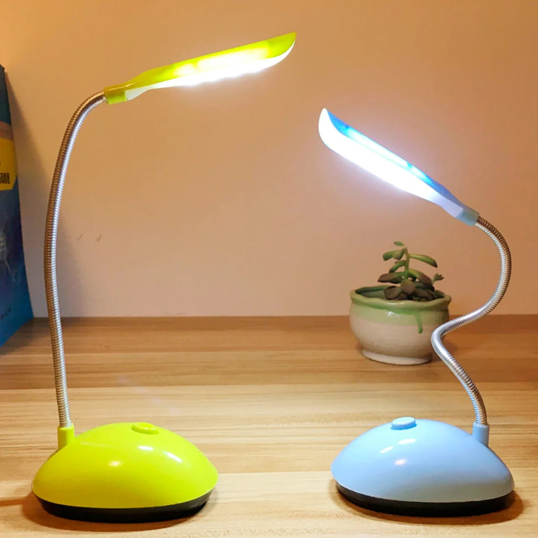 Battery Operated LED Reading Night Lamp Flexible Table Light Foldable Switch Desk Working Study Light For Kids Student Office Leedoar