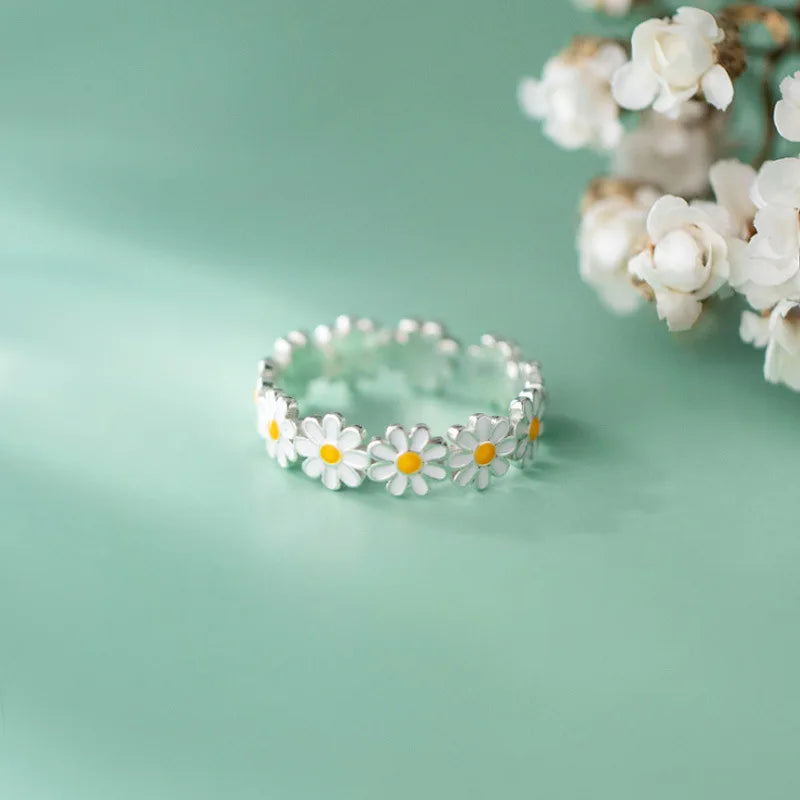 Lindos anillos de flores de margaritas para mujeres y niñas dulces, exquisito anillo abierto de girasol esmaltado 2022, nueva tendencia de Corea, joyería, regalo de boda 