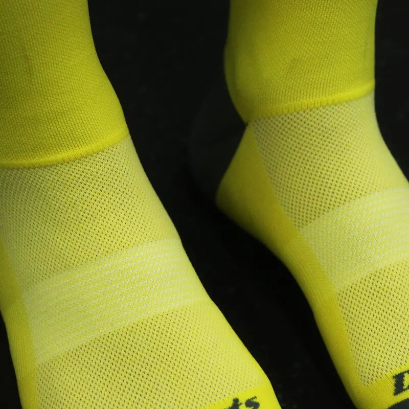 Cycling Socks Running Quick Dry Medium Cylinder Men and Women Sports Fitness in the Tube Leedoar