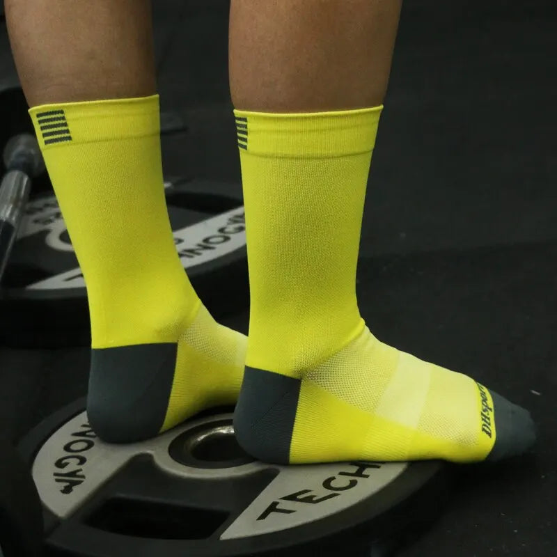 Cycling Socks Running Quick Dry Medium Cylinder Men and Women Sports Fitness in the Tube Leedoar