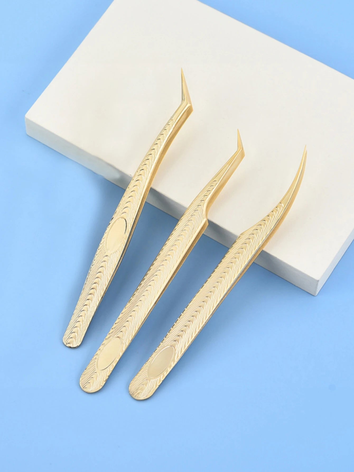 Eyelash tweezers,lash extension tools,Smooth and comfortable to the touch Precision tweezers,Stainless steel tweezers Leedoar