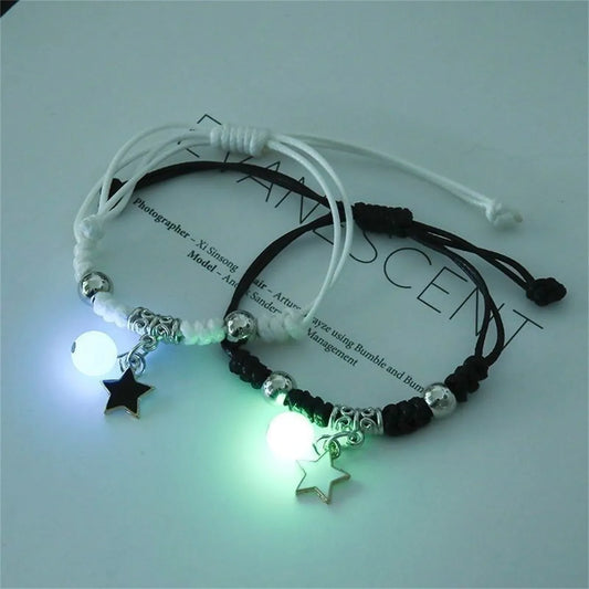 Pulsera de pareja de estrellas con cuentas luminosas de moda para mujeres y hombres, pulsera con dije de gato, flor, corazón, llave, cerradura, cruz a juego, joyería para amigos 