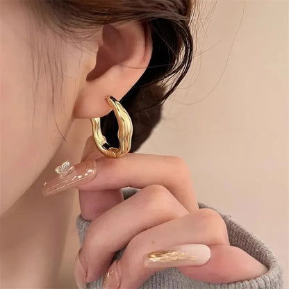 Gold Color Metallic Ear Loops For Women Simple Cool Style Irregular Geometric Ear Buckle Personalized Party HooP Earring Jewelry Leedoar