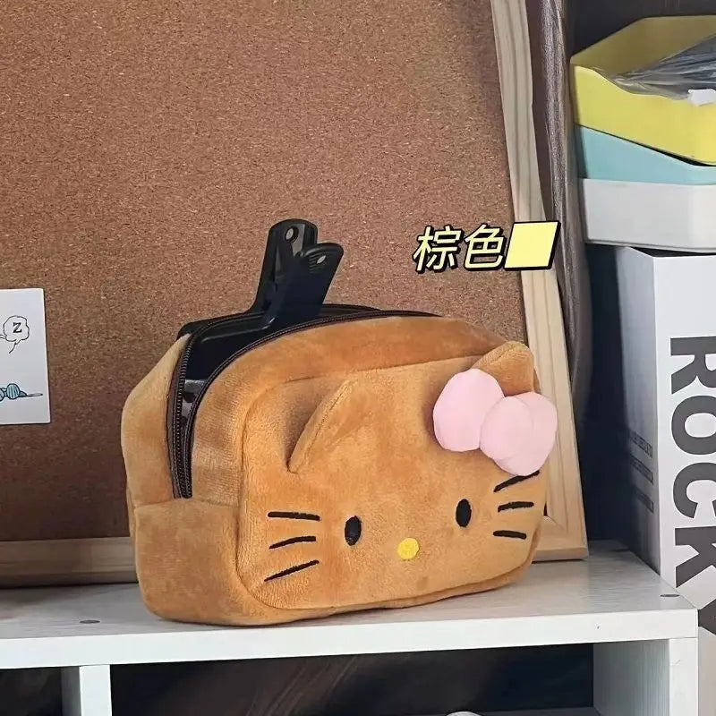 Bolsa de caneta de pelúcia Hellos Kittys Kawaii, bolsa de papelaria de grande capacidade para estudantes, bolsa de armazenamento de maquiagem para meninas, presentes de feriado para casais 