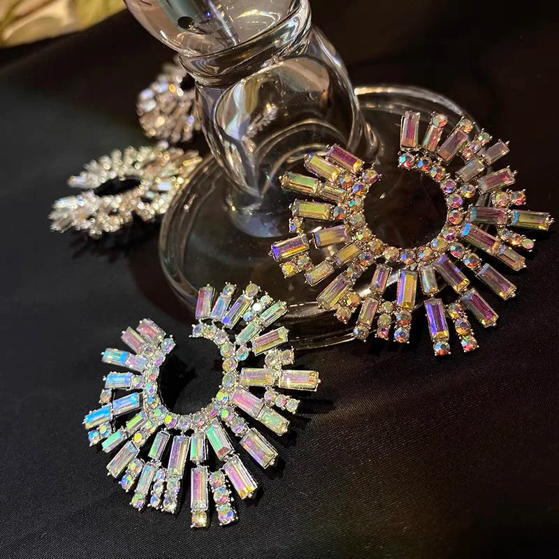 Luxury Exaggerated Crystal Earrings Large Circle Flower Shiny Rhinestone Stud Earrings for Women 2023 Trendy Fashion Jewelry Leedoar