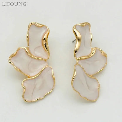 Metal Flower Cream Epoxy Earring Stud Women Fashion Gold Color Plating Irregular Post Earrings Heavy Design Statement Earrings Leedoar