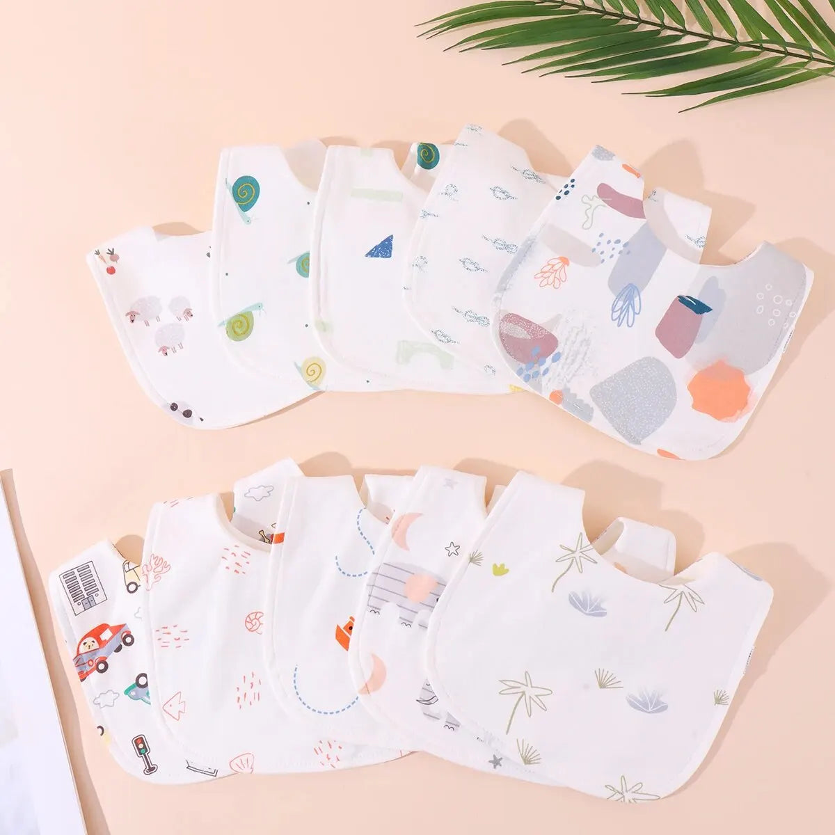 Random 3pcs Baby Bibs Burp Cloths Bibs Soft Cotton Adjustable Bib U Shape Newborn Feeding Bibs Infants Saliva Towel Leedoar