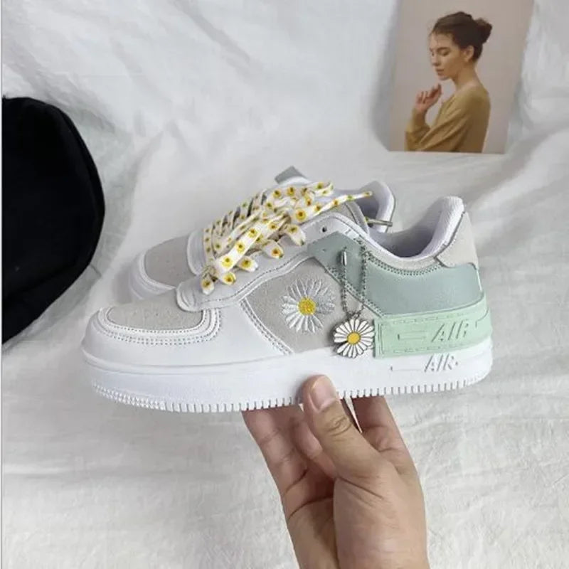 Speedy 2023 New  Shoes for Women Daisy Flat Anti-Slip Women Sneakers Outdoor CasualCasual Shoes Trainer Female  Shoes Leedoar