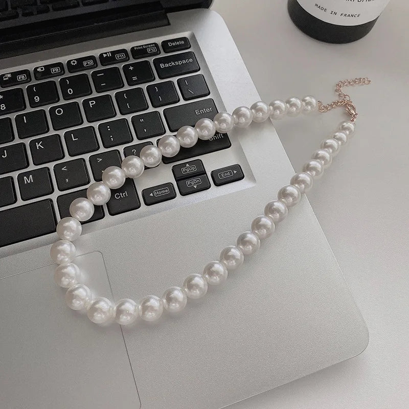 Simple Imitation-Pearl Beaded Short Choker Necklace for Men Trendy White Beaded Chains on Neck Accessories 2024 Fashion Jewelry Leedoar