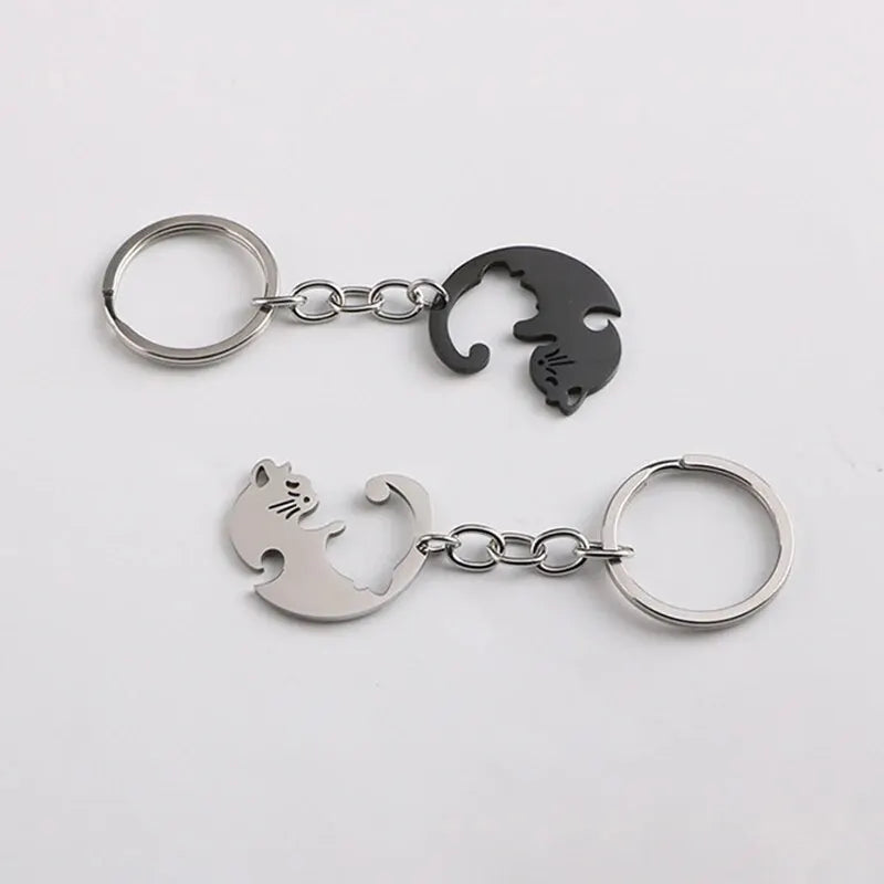 Pequeno item portátil chaveiro de aço inoxidável em forma de coração emenda gato yin e yang gato pingente colar chaveiro jóias 