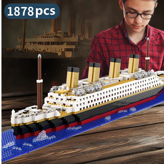 Small Particle Building Block Assembly Toy Titanic Giant Boy Girl Puzzle Cruise Ship Brick Model Kit Desltop Birthday Gift Child Leedoar