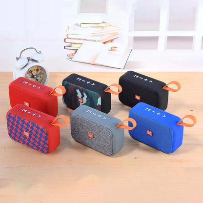 TG506 Portable Bluetooth Speaker Wireless Portable Handhold Loudspeaker Outdoor Indoor HIFI TF Card Music Mobile Phone Speaker Leedoar