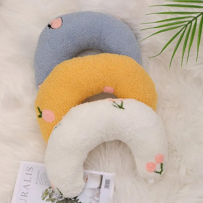 Teddy Velvet Pet Half-Moon Pillow Cat Stepping On Milk Pillow U-Shaped Pillow Deep Sleep Super Soft Fluffy Pet Calming Toy Leedoar