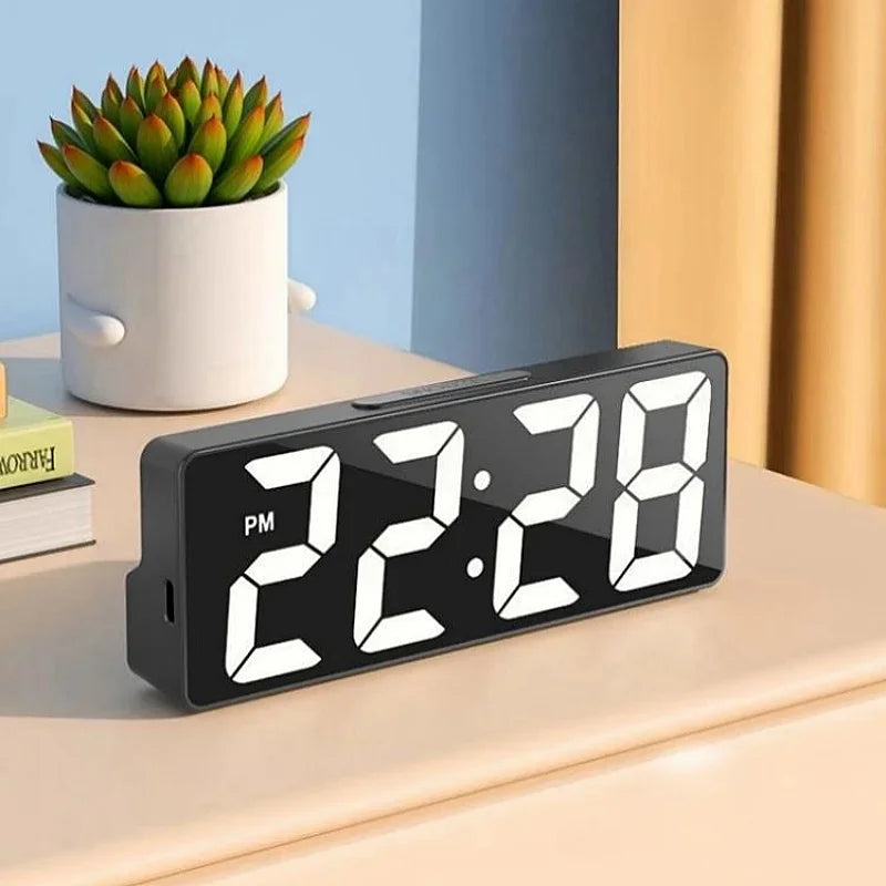 Voice Control Digital Alarm Clock Temperature Date 2 Alarm Snooze Night Mode Table Clock 12/24H USB Plug-in Always On LED Clock Leedoar