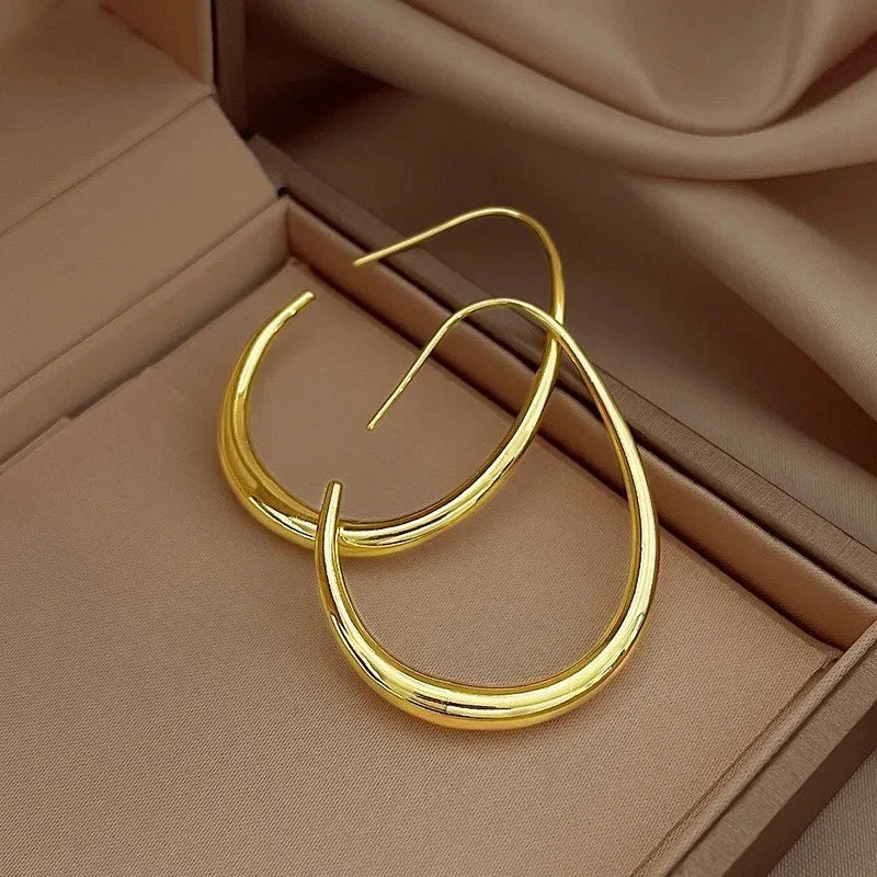 Woman's Minist Hook Clip Plain Earrings Shiny Gold Color Simple Style Metal Holiday Earrings French Daily Wear Jewelry Leedoar