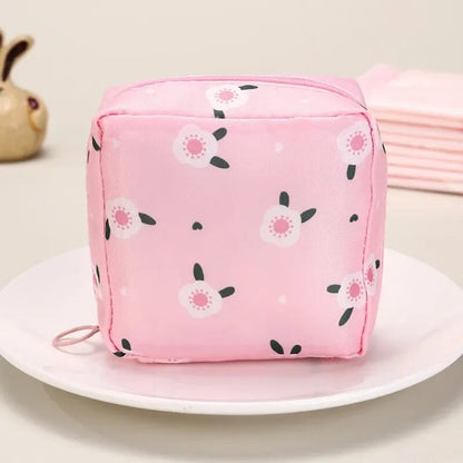 Women Sanitary Napkin Tampon Storage Bag Portable Waterproof Organizer Pouch Cartoon Pattern Sanitary Napkin Bag Leedoar