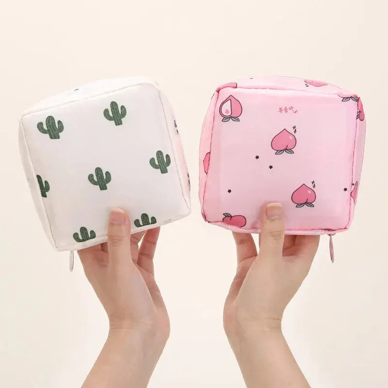 Women Sanitary Napkin Tampon Storage Bag Portable Waterproof Organizer Pouch Cartoon Pattern Sanitary Napkin Bag Leedoar